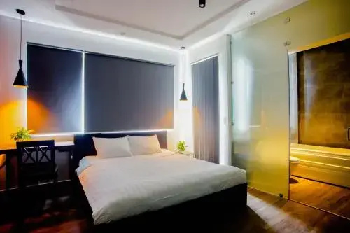 Lá Hotel Bình Tân