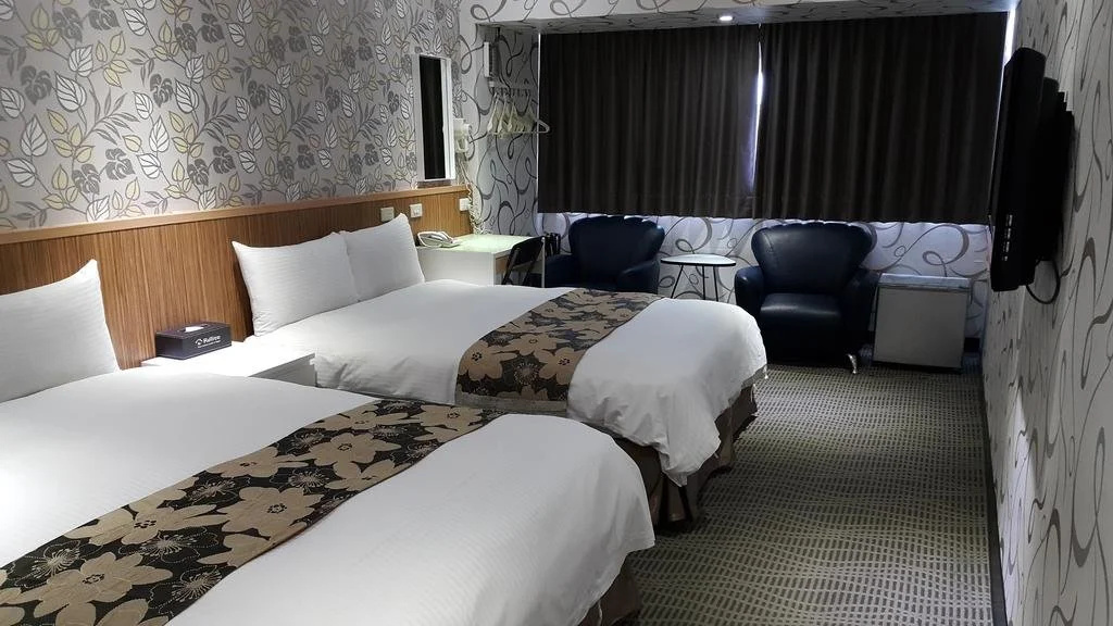 Bonjour Hotel
