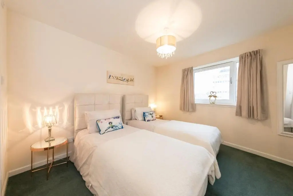 The Broch, 1st Floor, Luxurious City Centre Apartment