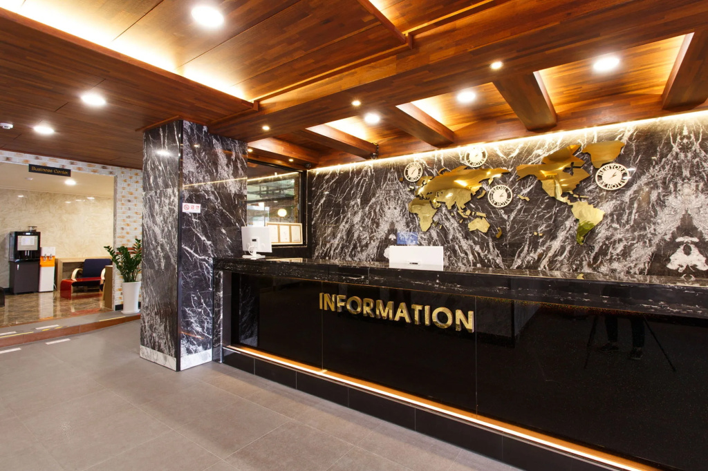 I.Y Hotel