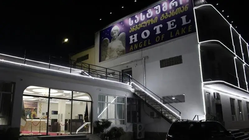 View Lake Hotel