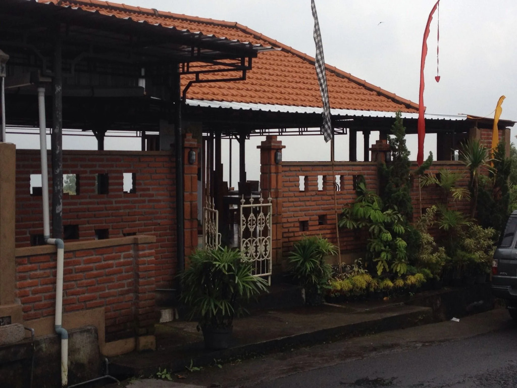 KARANG SARI Guesthouse & Warung