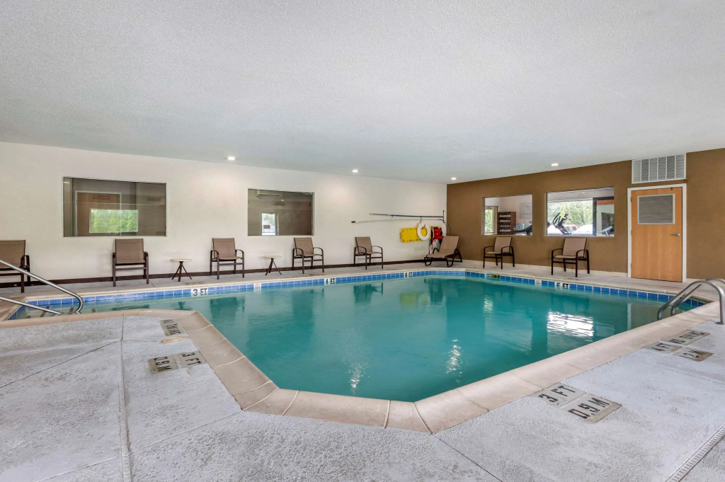 Comfort Suites Elkhart North
