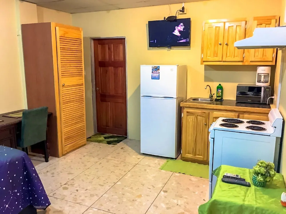 Liam's Guesthouse On The Avenue Port of Spain