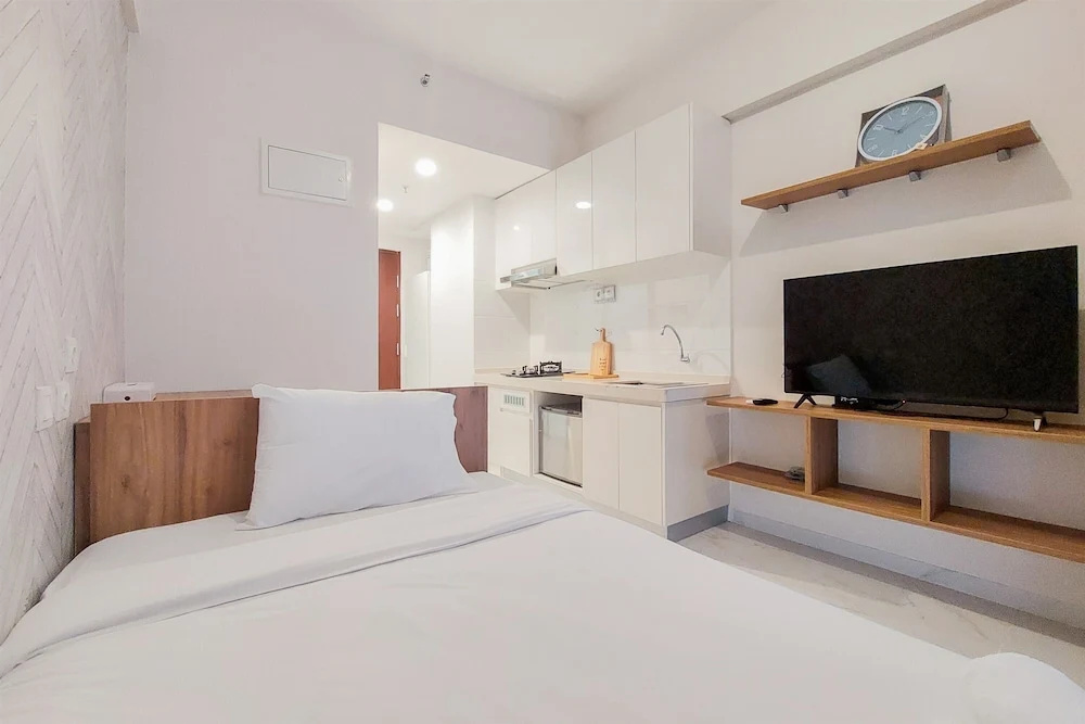 Well Designed And Elegant Studio At Sky House Bsd Apartment