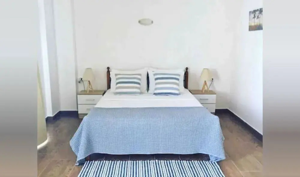 Grande Blue Suites with private bay
