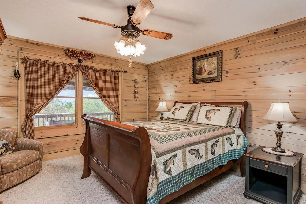 O Leary's Hideaway - 2 Br cabin