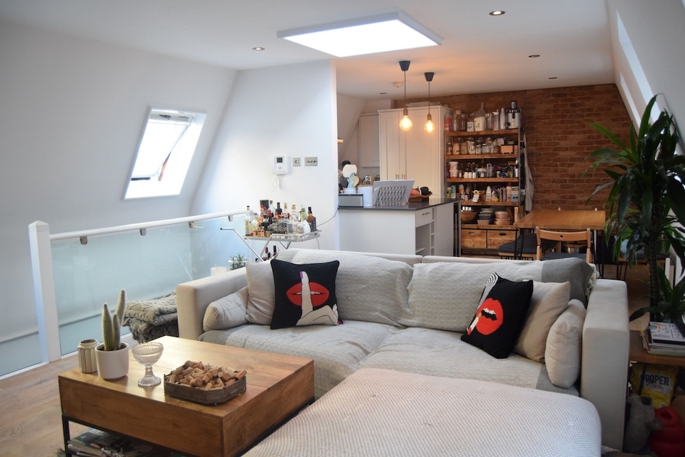 Kensington 2 Bedroom Property