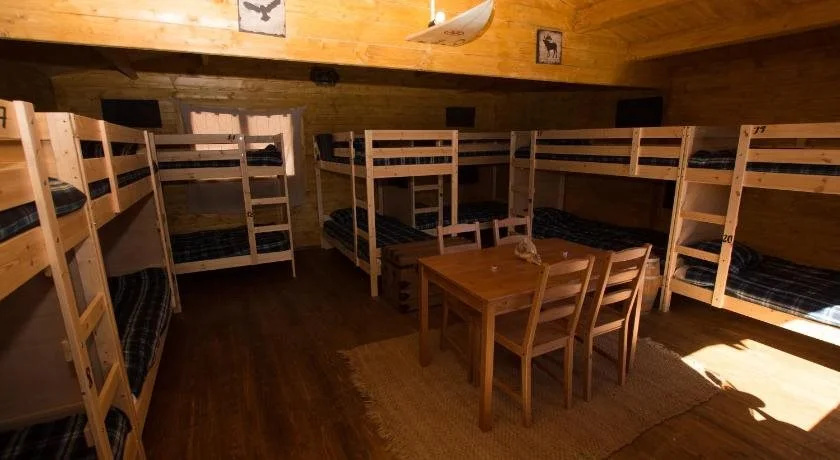 7 Waves Surf Hostel