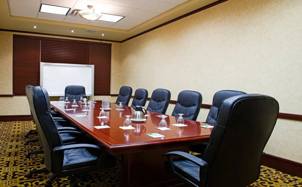 Holiday Inn Hotel & Suites-West Edmonton by IHG