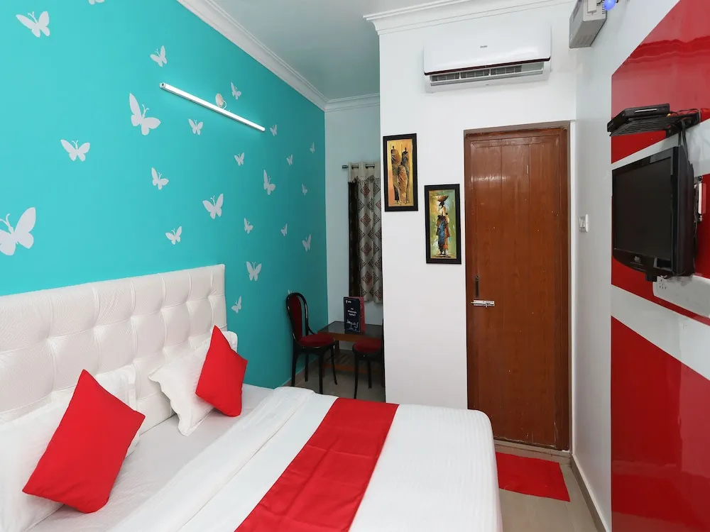 Via Greenstar Inn