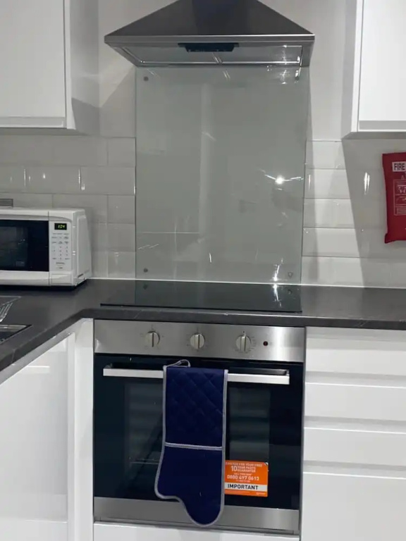Fresh and Modern 2 Bed Flat Birmingham