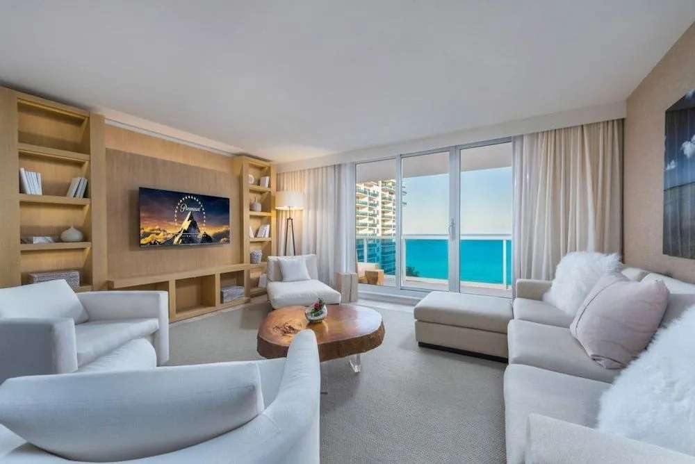 24th Street Condo #215649