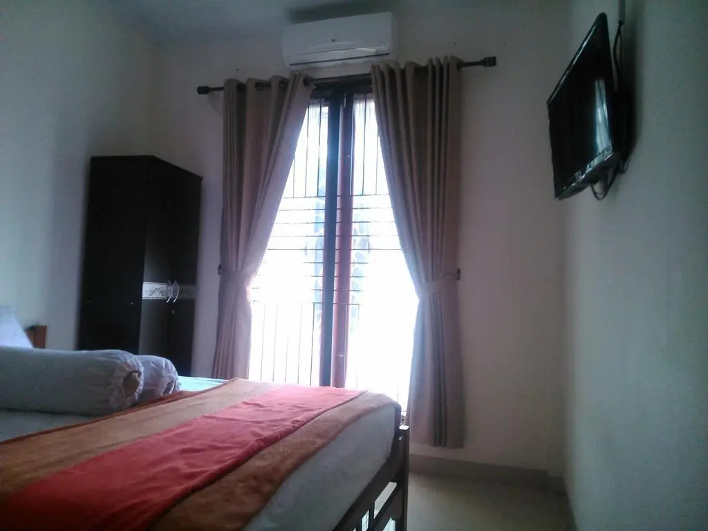 Rumah Sarwestri B&B
