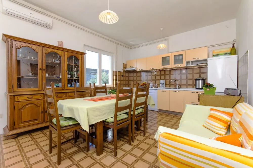 Apartment Melina