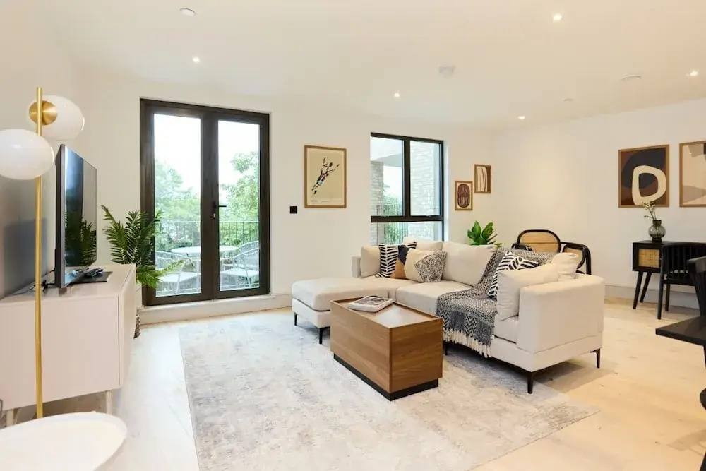 The South Wimbledon Place - Adorable 2bdr Flat With Balcony
