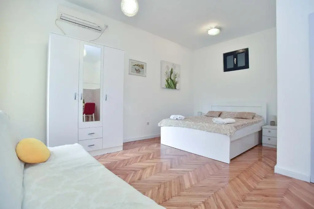 Apartment Stari Grad