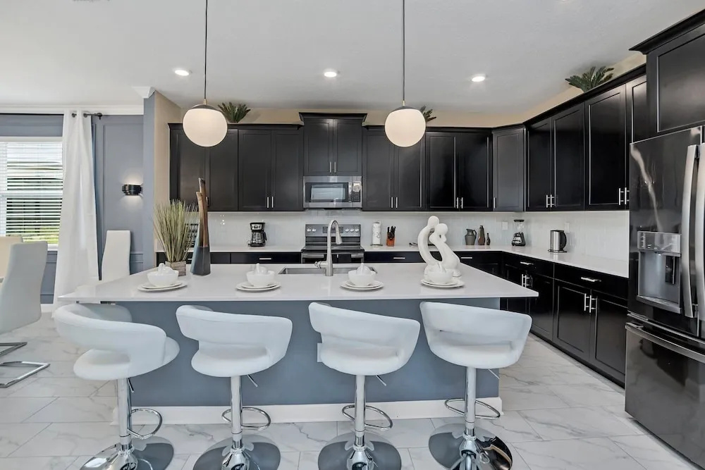 Fantasia @ Storey Lake By Shine Villas â #408 6 Bedroom Villa