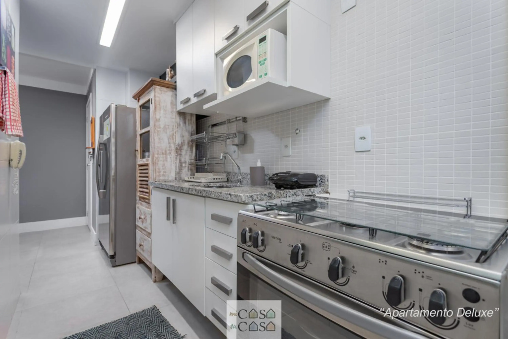 TOP 3 QUARTOS com Home Office Wi-Fi 120 mbps - ESTACIONAMENTO em Condominio com PORTARIA 24h, PARQUINHO INFANTIL, Piscina e Sauna - Apartamento com Ar Condicionado, SmarTV e Cozinha Completa
