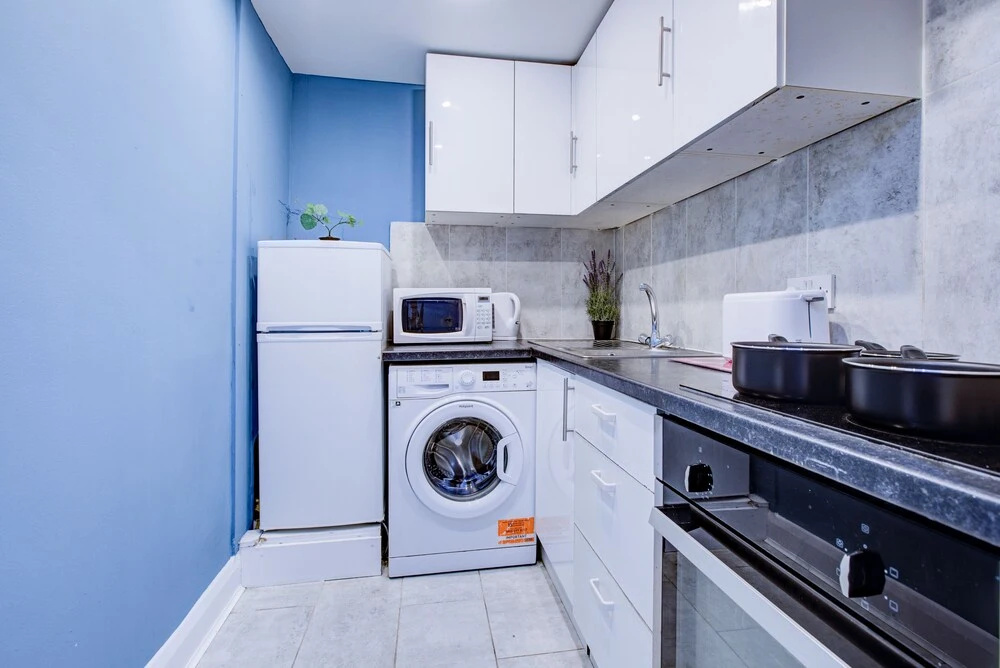 Family Studio for 4-3-2-1 Persons Central London