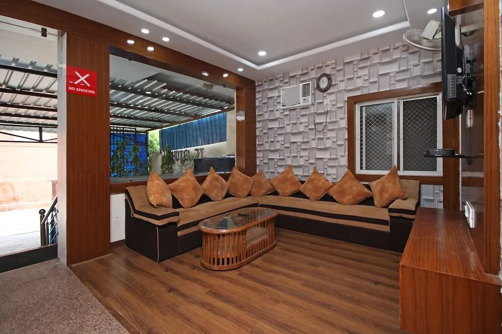 OYO 9231 Hotel Jinesh