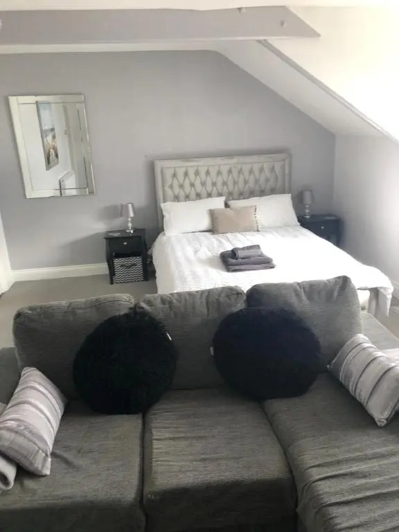 Bay View Apartment