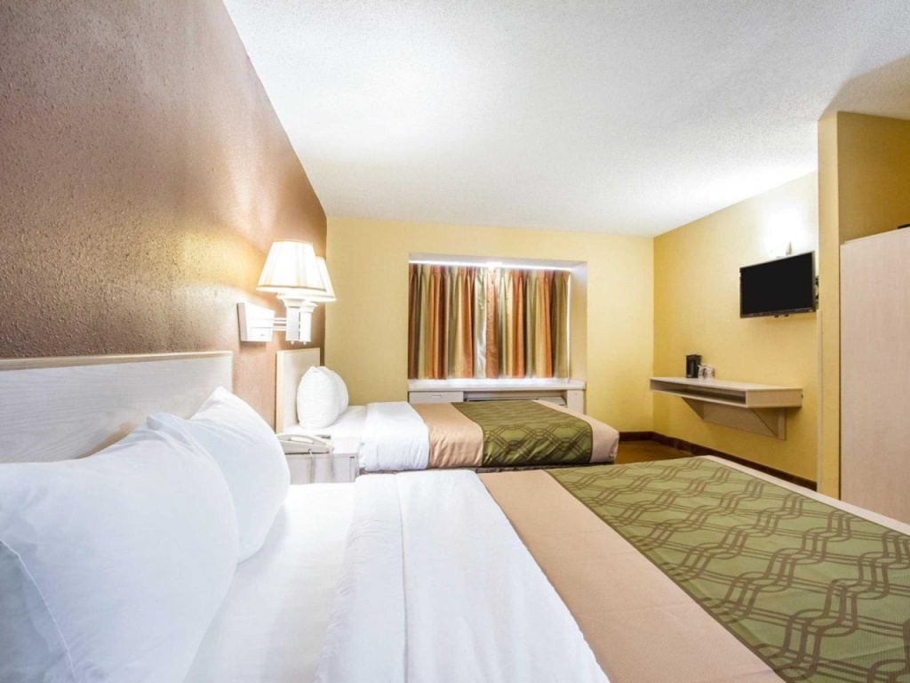 Motel 6-Mobile, AL