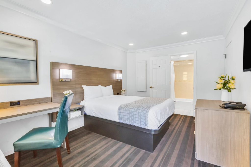 Napa Valley Hotel & Suites