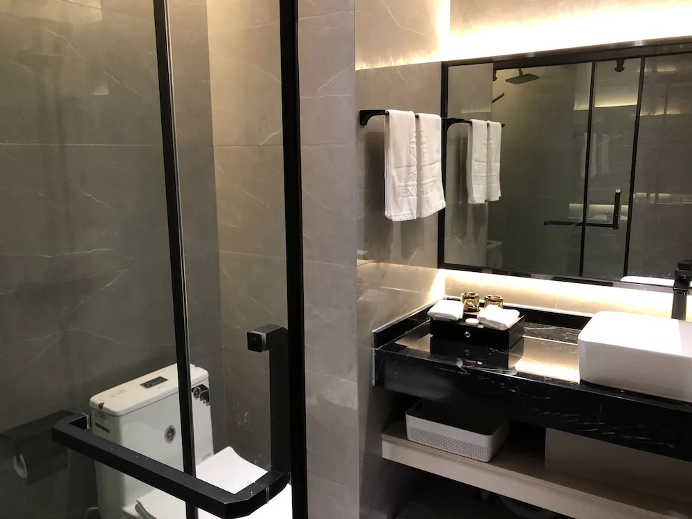 Heqi Hotel