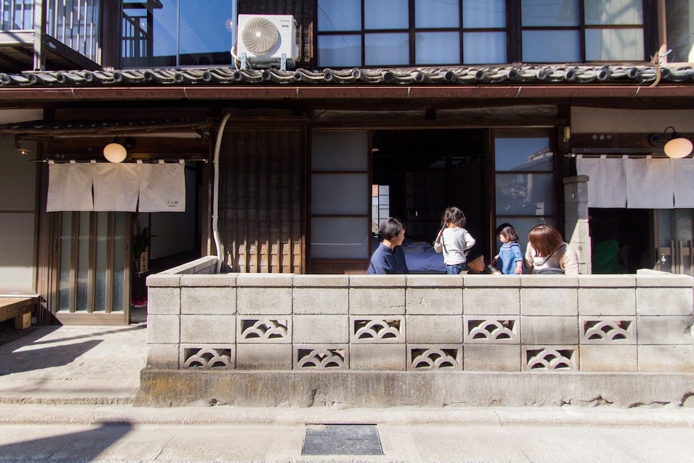 MABUSHI-ya