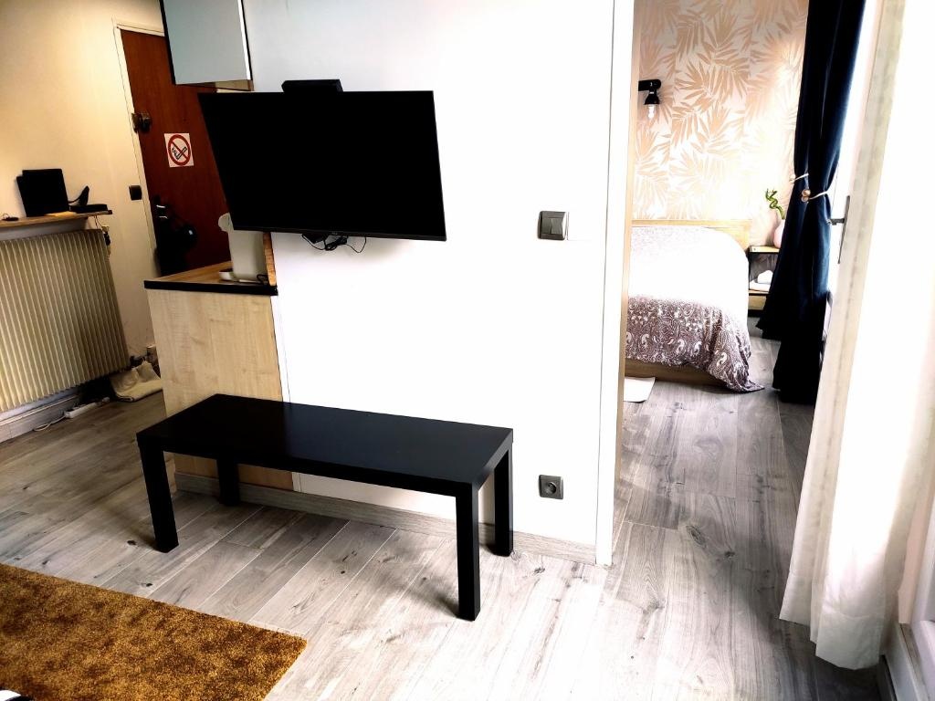 Appartement entier avec beau balcon - 5 minutes à pied de Melun Gare
