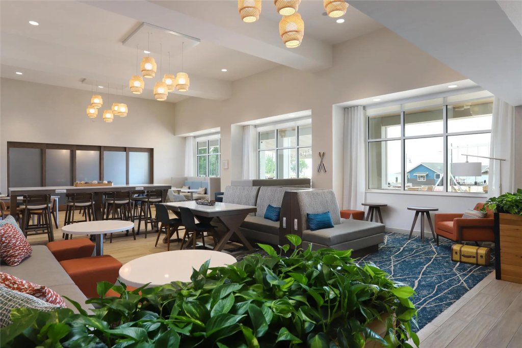 Hampton Inn & Suites Manistee Waterfront