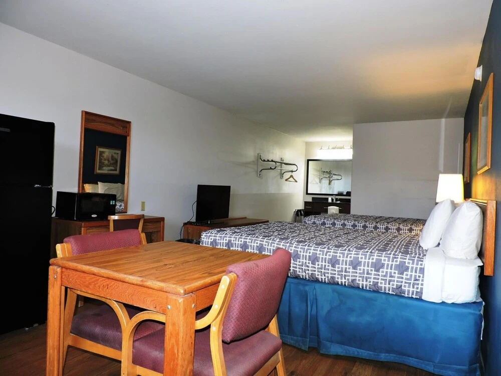 Riata Inn - Rankin