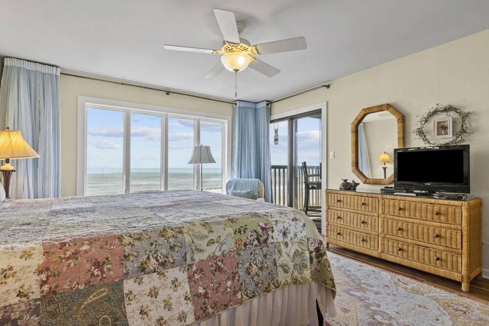 Point Prospect Shores