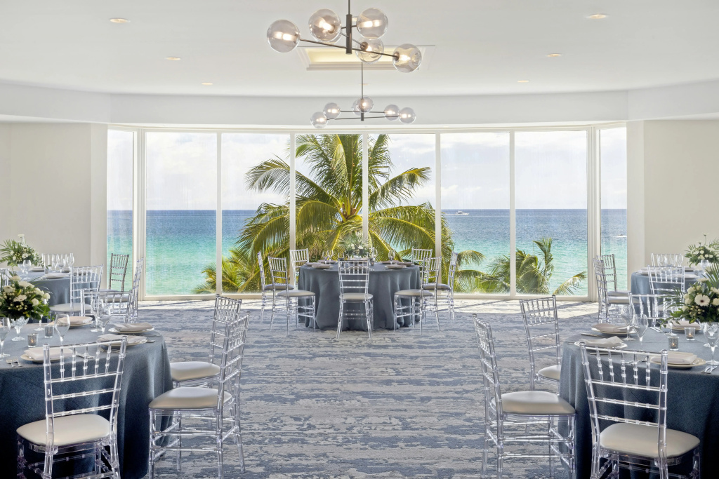 DoubleTree by Hilton Ocean Point Resort - North Miami Beach
