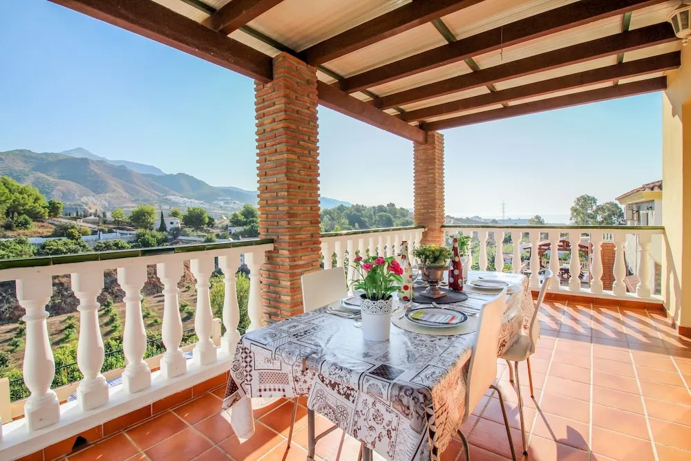 Villa Conchi by Spainsunrentals 1091