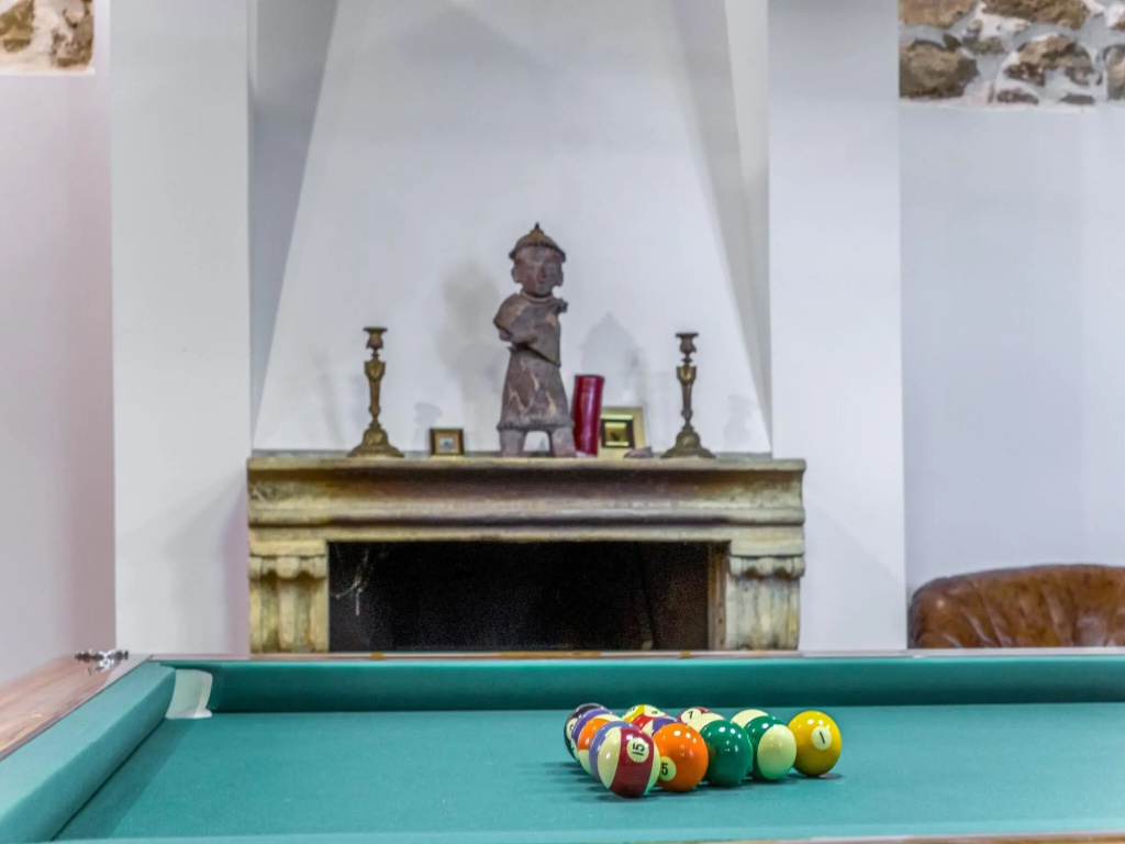 Lavish Sicilian Villa With Pool