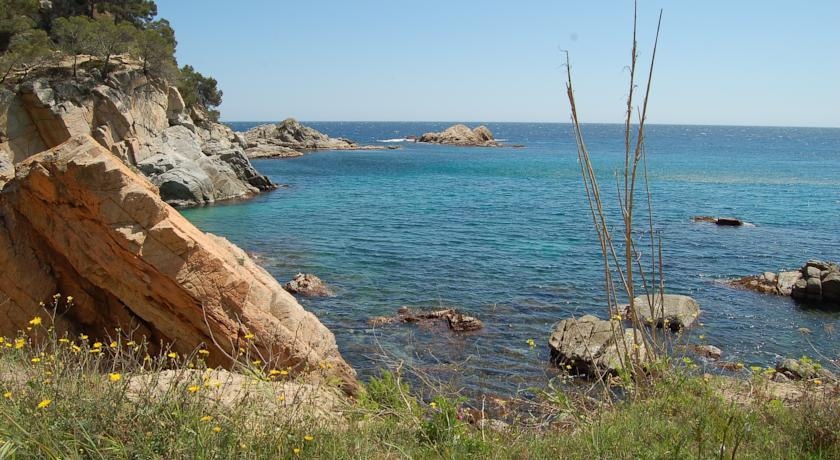 Santa Maria de Llorell Holiday Houses