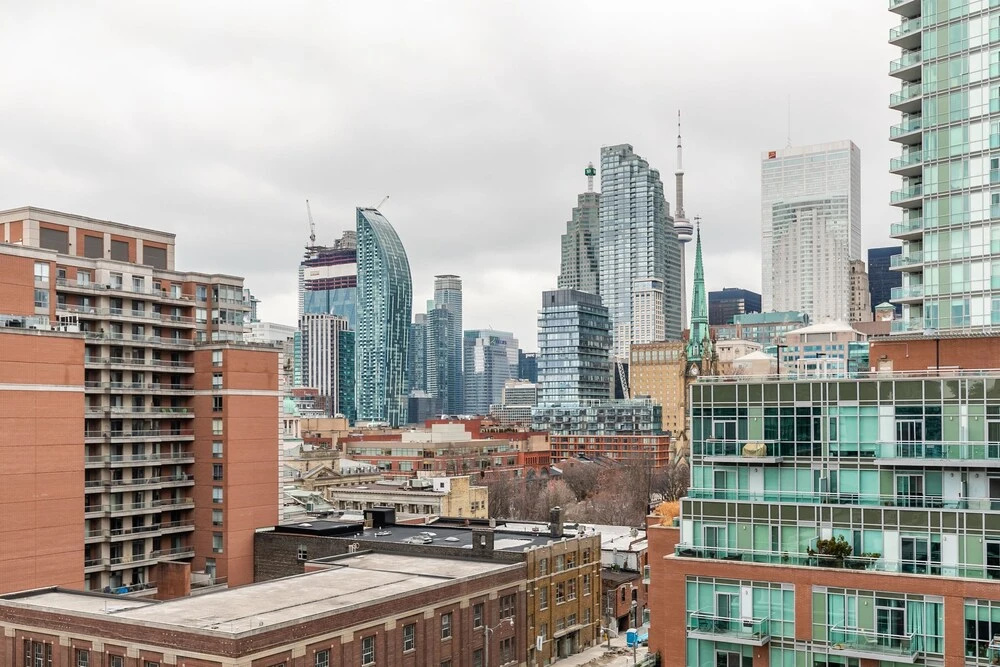 Stylish 1BR Condo Trendy King East