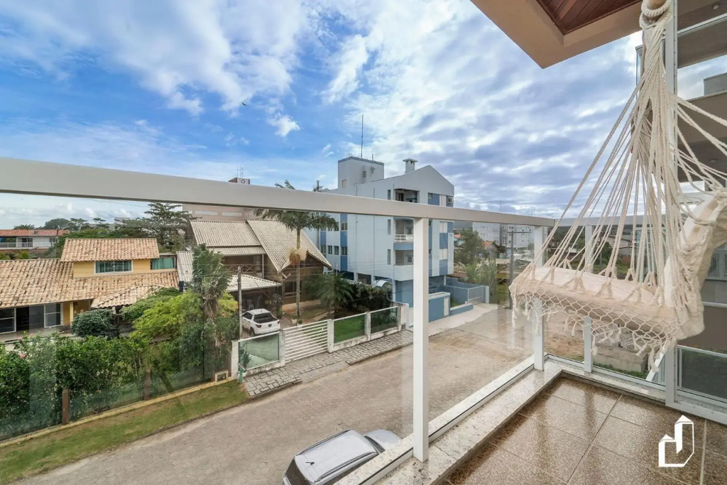 Apartamento com 02 dormitórios