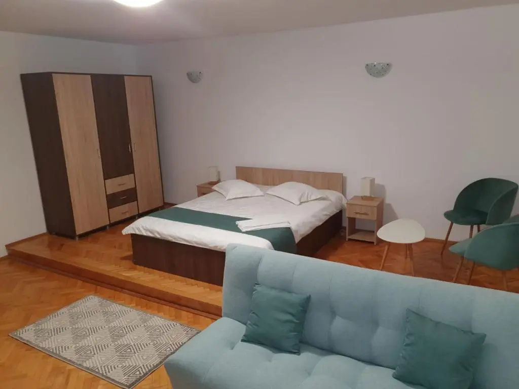 STUDIO APARTMENTS