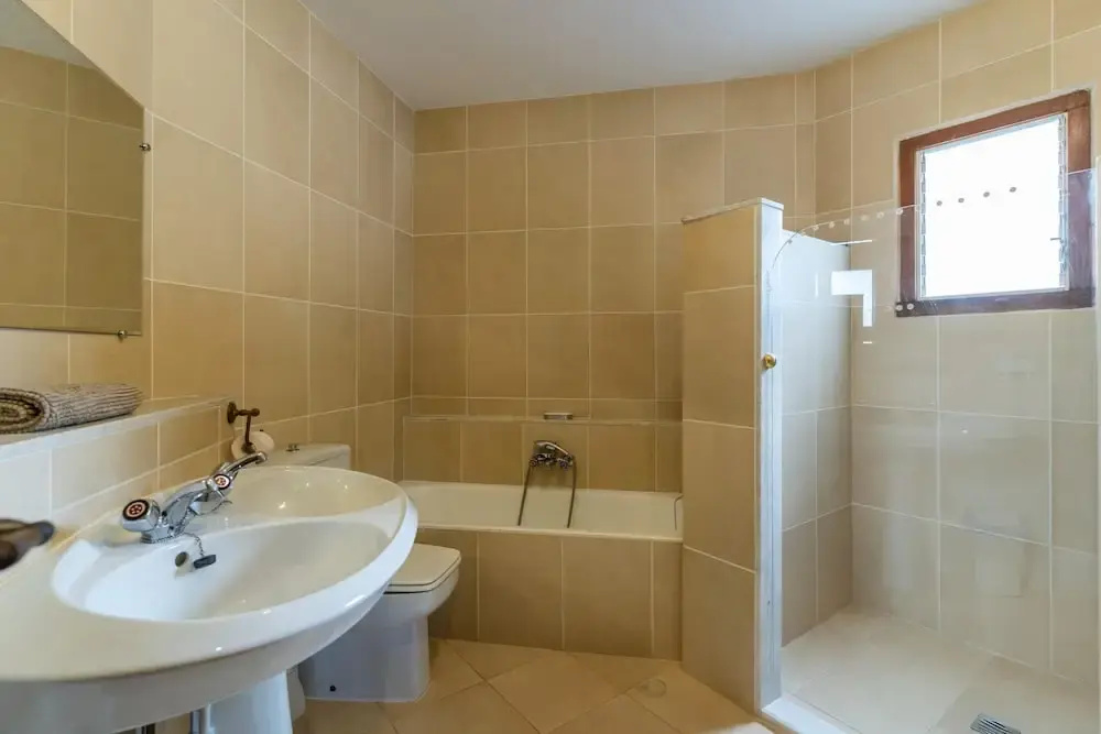 Villa Rosa in Javea With 4 Bedrooms and 3 Bathrooms