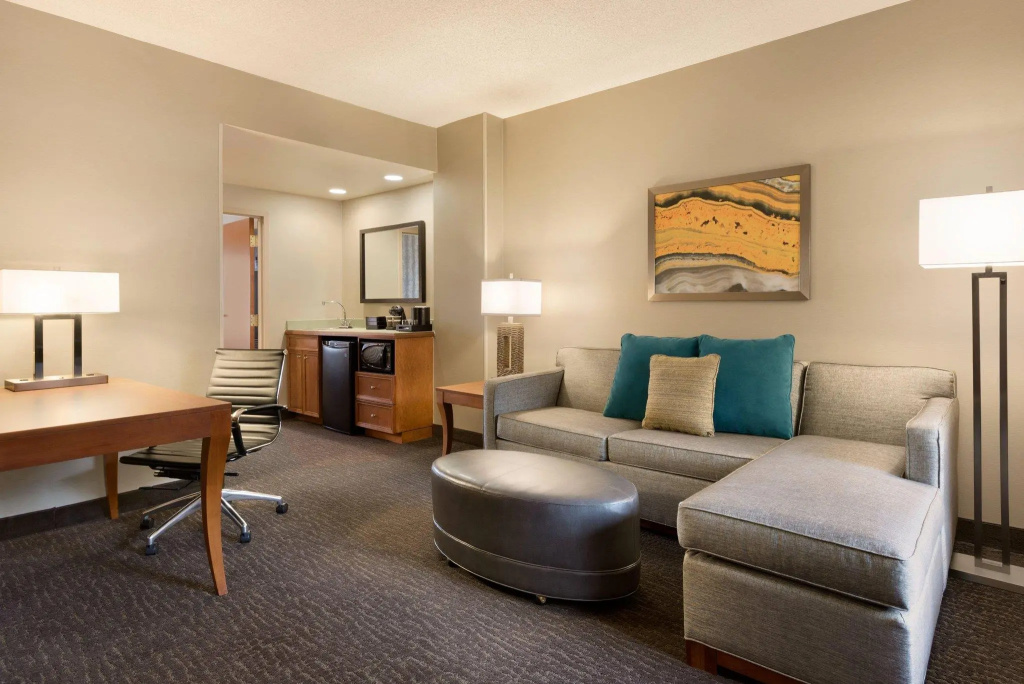 Embassy Suites by Hilton Franklin Cool Spring