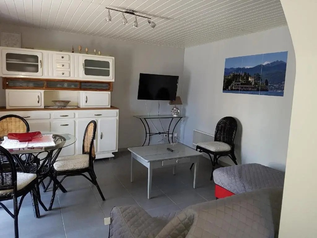Gîte tout confort près du circuit des 24 Heures, cadre verdoyant, étang clos, 6 pers., lits faits - FR-1-410-207