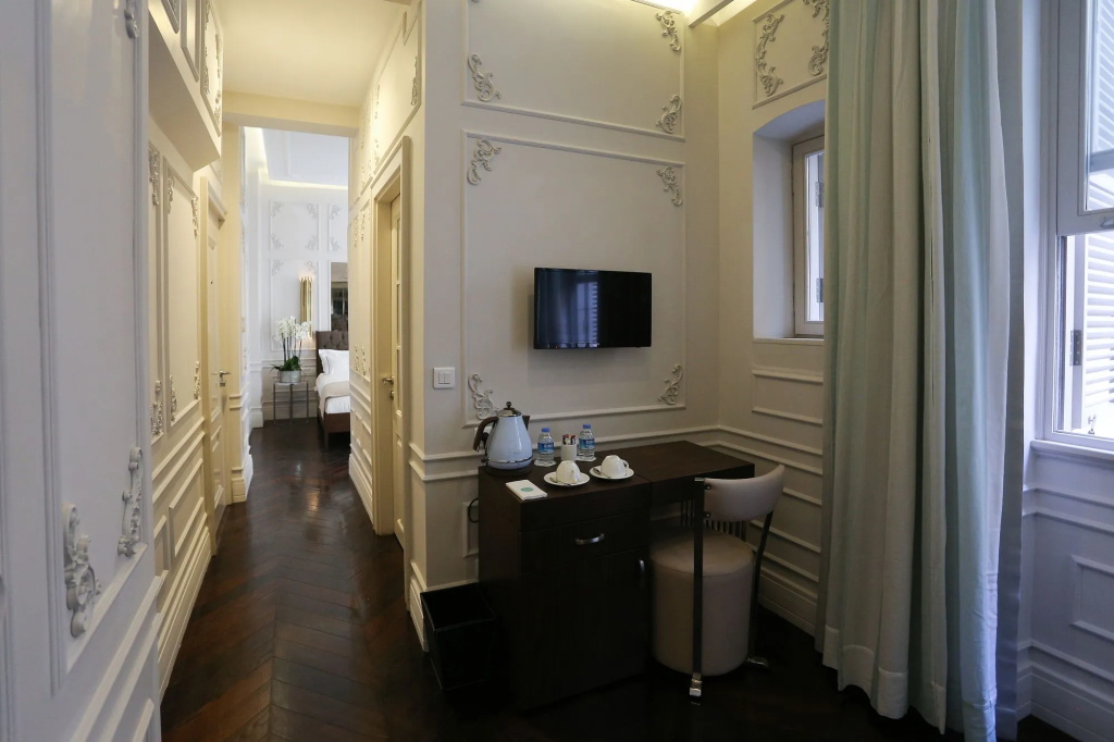 Fuga Hotel Constantinidis