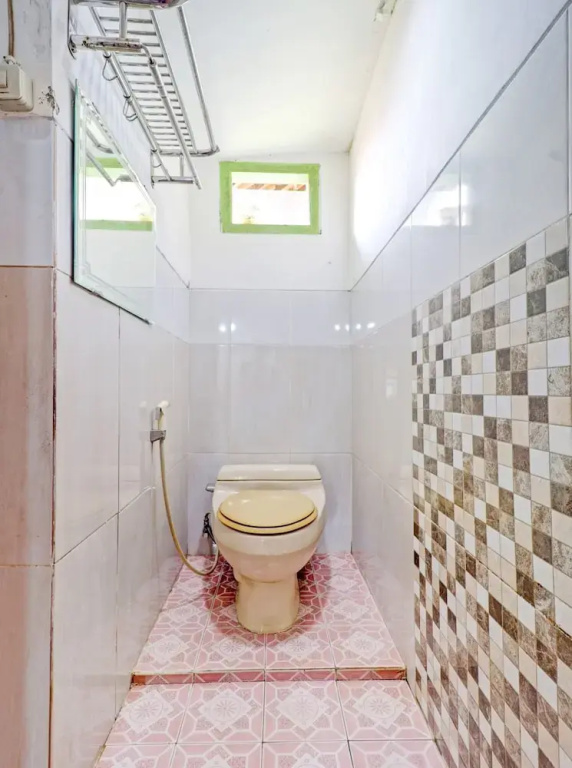 OYO Homes 90850 Cibeunying Eco Tourism Homestay Cibodas Maribaya 2