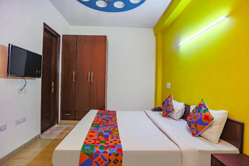 Fabexpress Maya Regency