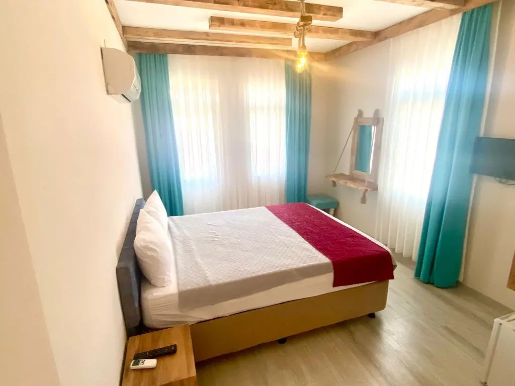 Dinc Otel