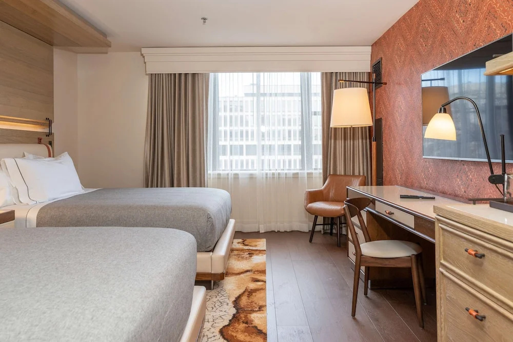 Hotel 1600