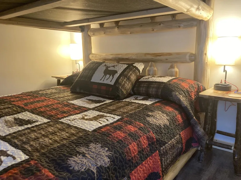 Keweenaw Waters Resort